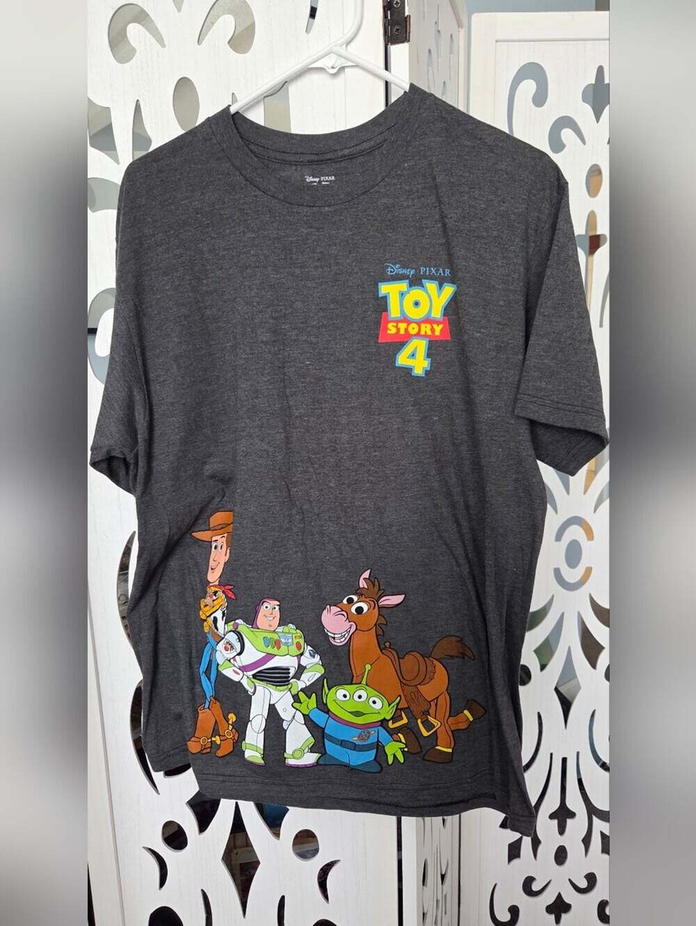 Disney Pixar Toy Story 4 Graphic Tee Youth Large Buzz Woody Alien Nostalgic NWOT